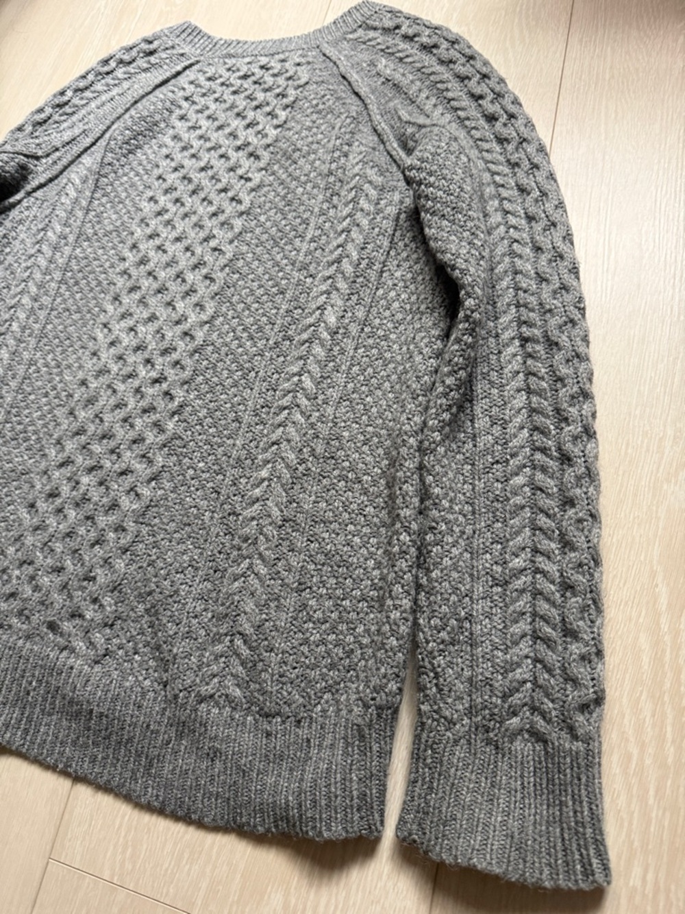 Vince Gray Cable-Knit Wool Alpaca Camel Blend Turtleneck Sweater - Picture 9 of 11